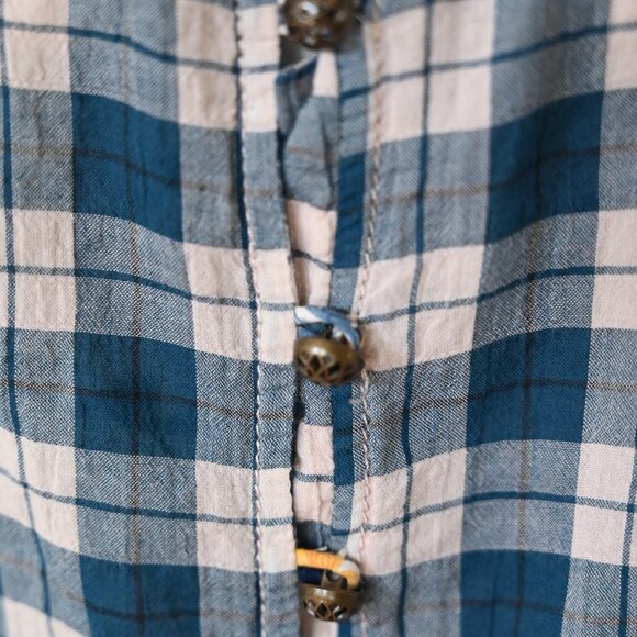 ANTHROPOLOGIE PILCRO Peach Tavi Plaid Button-Down Blouse in Navy LARGE - Picture 6 of 9
